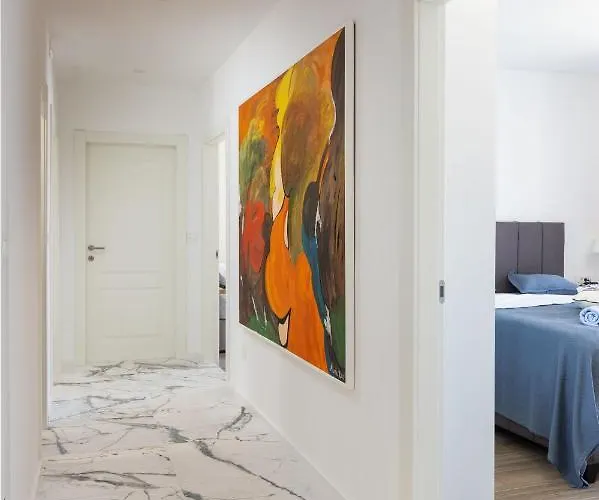 None Apartment *