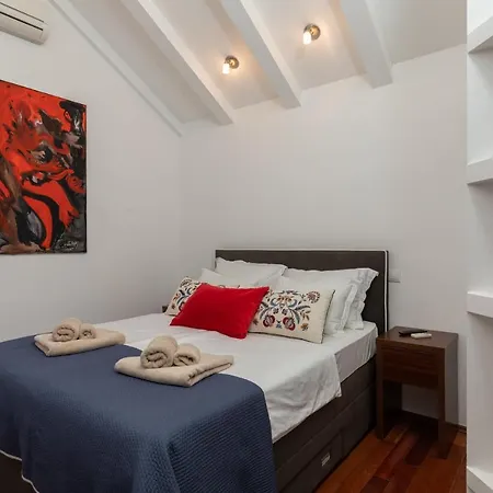 None Apartamento